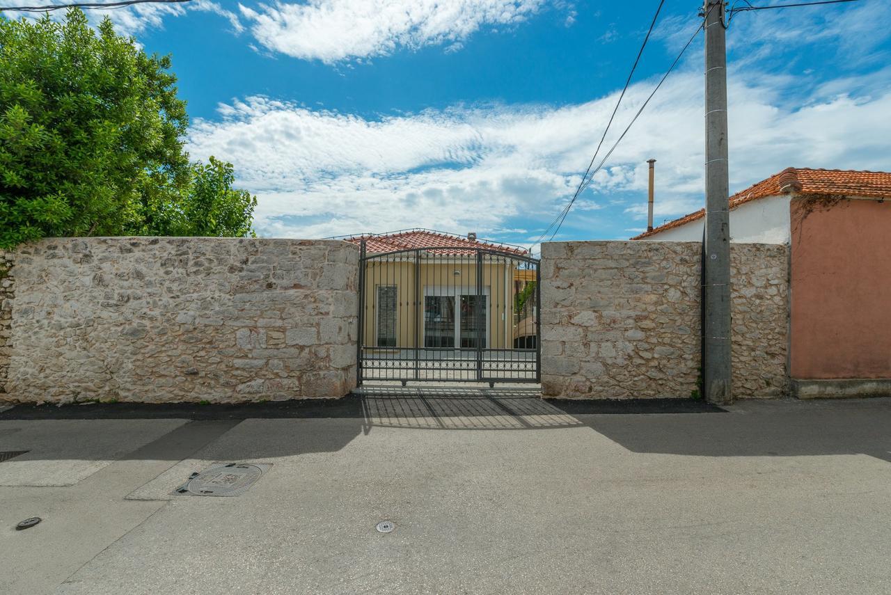 Villa Donato With Jacuzzi Zadar Buitenkant foto